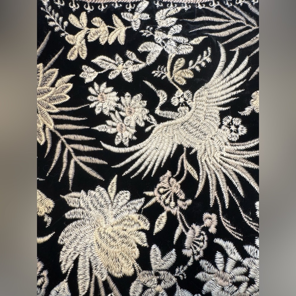 Johnny Was Othilia Elegant Black and Cream Embroidered Tote Bag - Picture 3 of 9